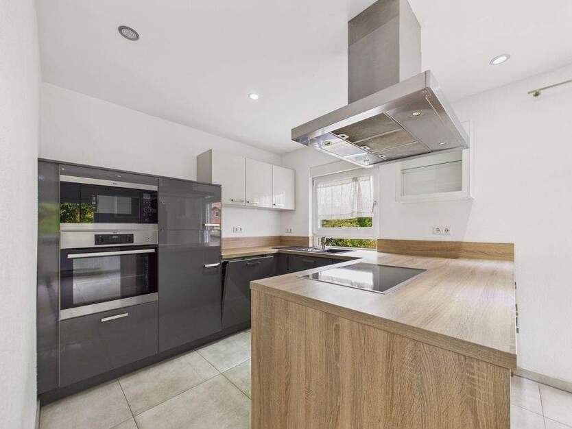 Ruhig gelegene familienfeundliche DHH im Herzen von Heilbronn mit Garage und kleinem Gärtchen 6 zimmer