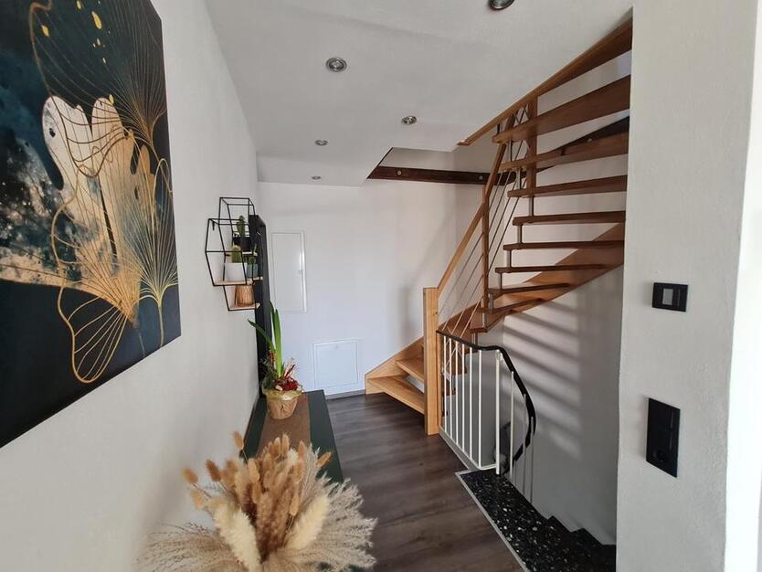 Moderne 5 Zimmer Wohnung in Bretzfeld *PROVISIONSFREI*