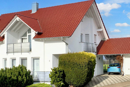 ZWEIFAMILIENHAUS MIT ZUSÄTZLICHER WOHNUNG IM UG IN FELDRANDLAGE 10 zimmer