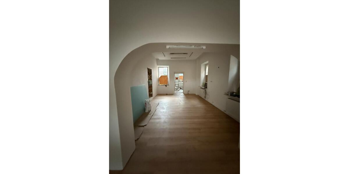 Erdgeschoßwohnung Heilbronn - 5 Zimmer, 150 m&sup2;, 450.000&euro; | Angebot:25543110