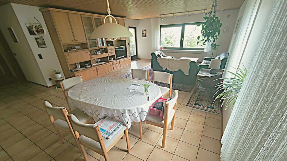 Zweifamilienhaus 238m² im Grünen, Glasfaser, Scheune