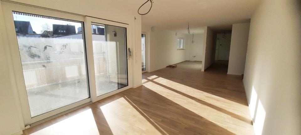Erdgeschoßwohnung Oppenweiler - 4 Zimmer, 110 m&sup2;, 1.730&euro; | Angebot:26421382