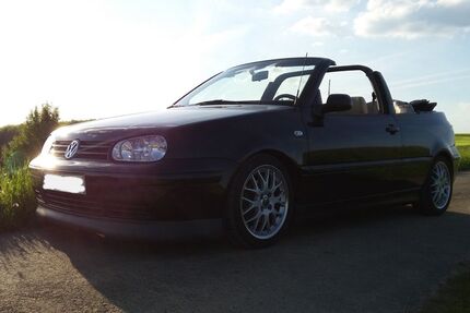 VW Golf 113.000 km 6.199 &euro; Spiegelberg 71579
