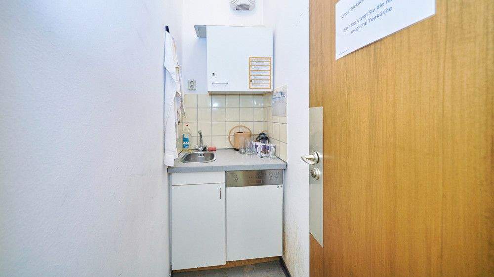 Vielseitiger Gewerbekomplex mit flexiblen Nutzungsmöglichkeiten *** Auch Teilflächen sind möglich! zimmer