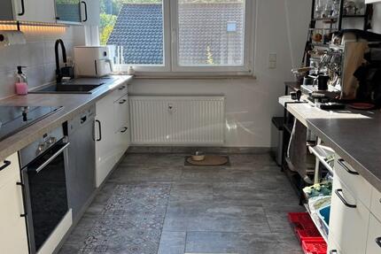 Familienfreundliche 5-Zimmer-Wohnung mit Balkon, Garten & Garage 5 zimmer