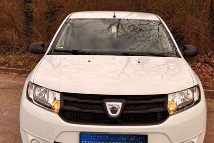 Dacia Sandero 120.000 km 2.800 &euro; Lauffen 74348
