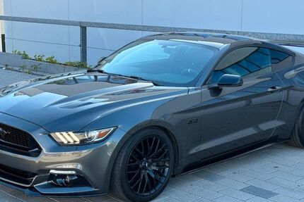 Ford Mustang 59.900 km 24.300 &euro; Bietigheim-Bissingen 74321