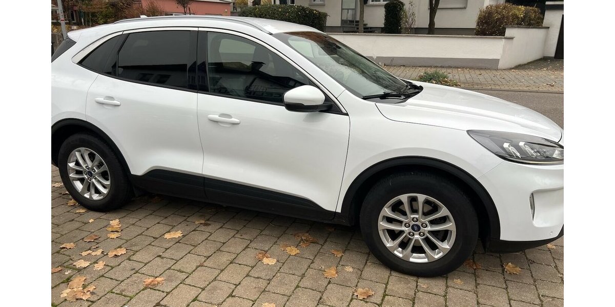 Ford Kuga TCDI Titanium 1 Hand navi 160.000 km 15.990 € Neckarsulm 74172
