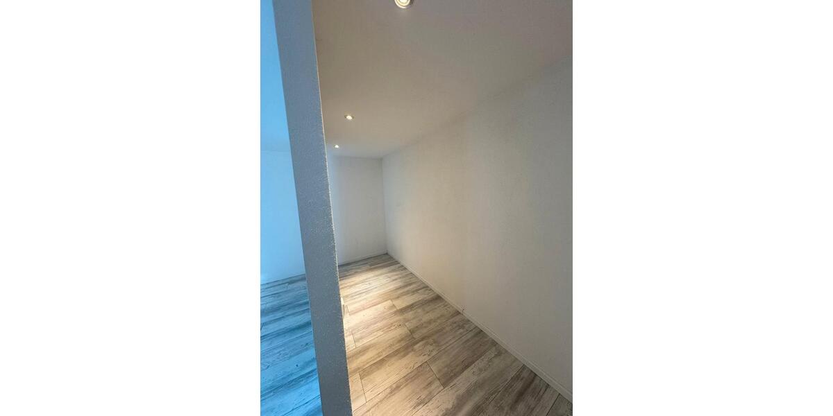 Erdgeschoßwohnung Oedheim - 1 Zimmer, 85 m&sup2;, 900&euro; | Angebot:26456395