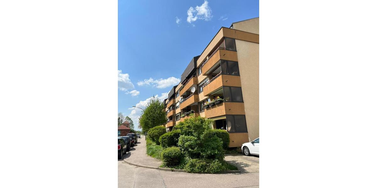 3-Zimmer-Wohnung in MarkgröningenLB mit EBK und STKeller 3 zimmer