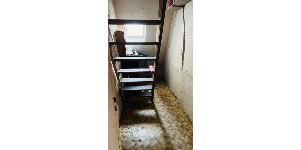 Mehrfamilienhaus, Wohnhaus Heilbronn Kernstadt - 7 Zimmer, 150 m&sup2;, 299.000&euro; | Angebot:25150363