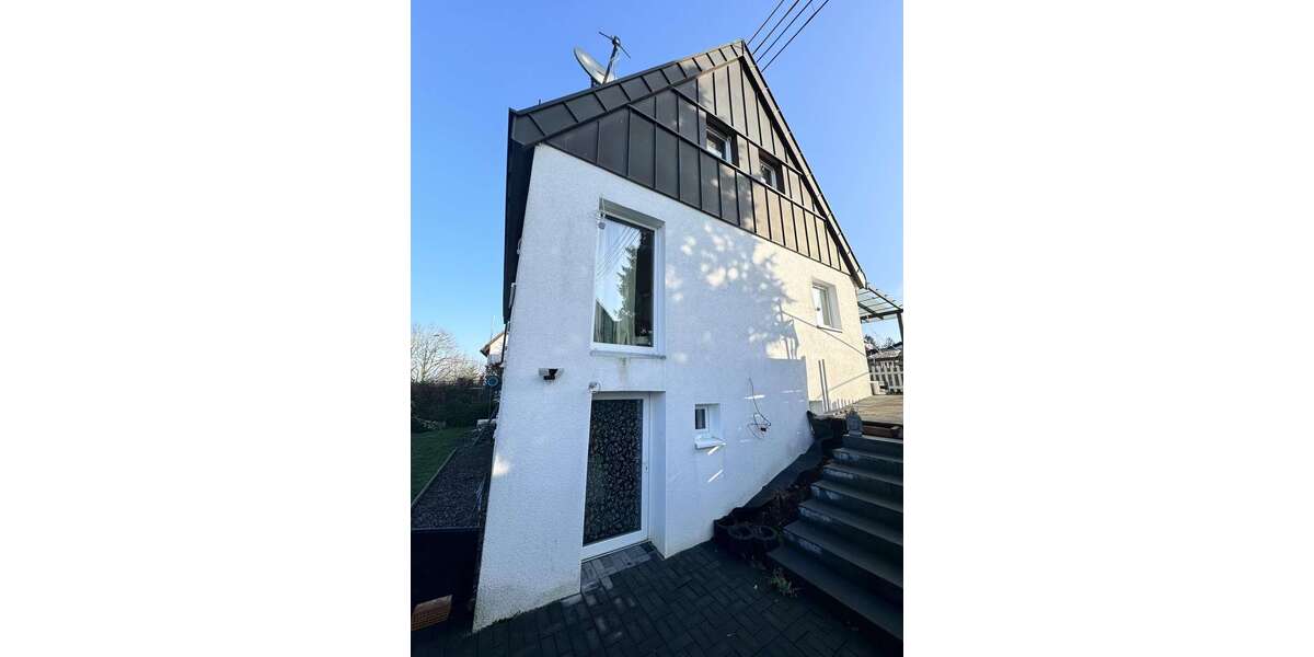 Einfamilienhaus Backnang - 4 Zimmer, 140 m&sup2;, 2.050&euro; | Angebot:26460873