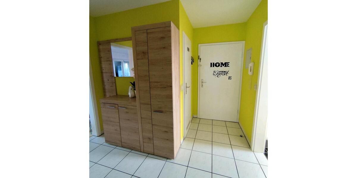 Dachgeschoßwohnung Neuenstadt am Kocher - 3 Zimmer, 77 m&sup2;, 235.000&euro; | Angebot:26638583