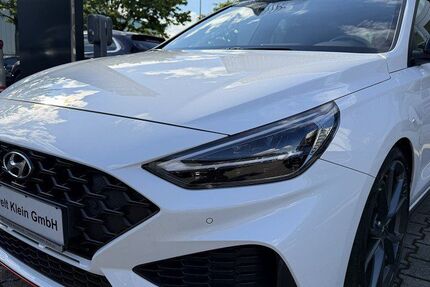 Hyundai i30 26.755 km 28.950 &euro; Bietigheim-Bissingen 74321