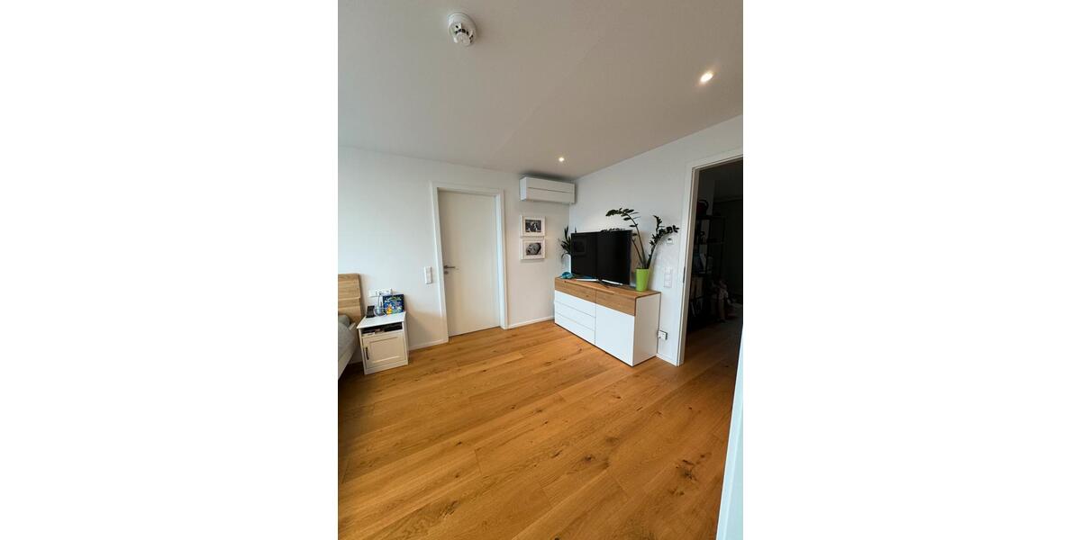 Einfamilienhaus Markgröningen - 3.5 Zimmer, 140 m&sup2;, 2.050&euro; | Angebot:25369088