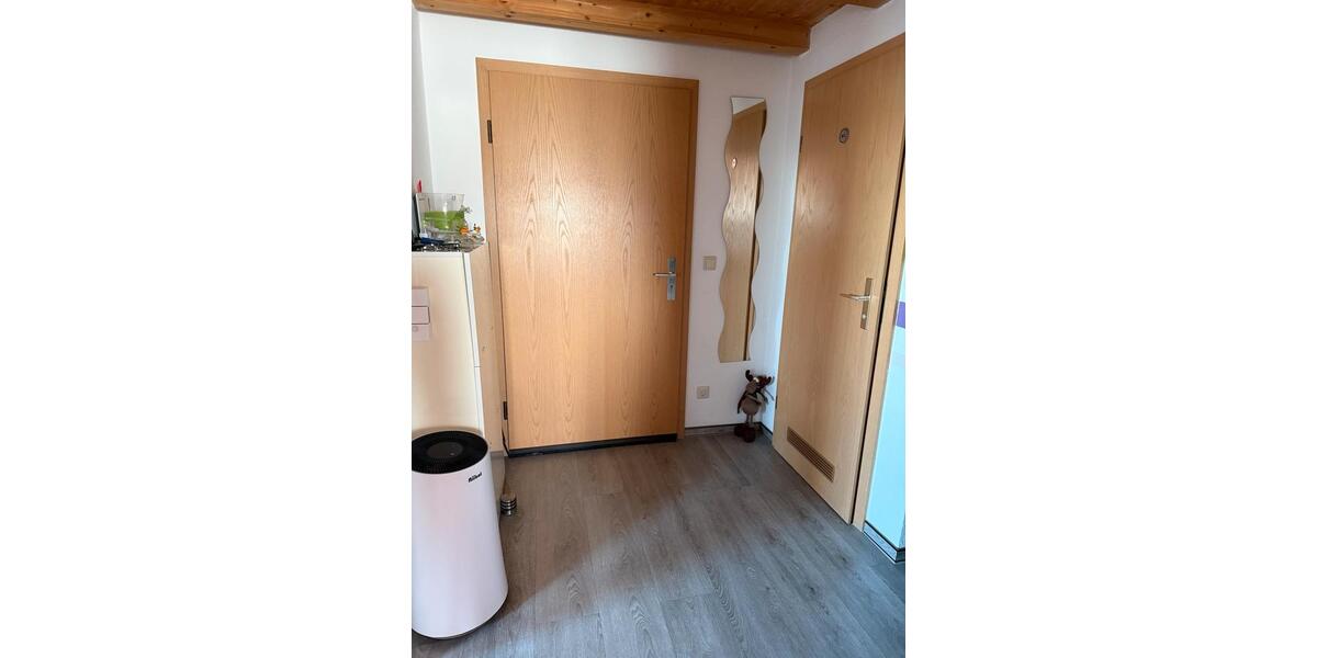 Dachgeschoßwohnung Oedheim - 3 Zimmer, 67 m&sup2;, 289.000&euro; | Angebot:27067337