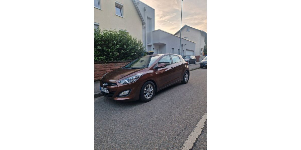 Hyundai i30 140.000 km 6.100 &euro; Mosbach 74821