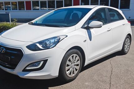 Hyundai i30 76.000 km 5.999 &euro; Mosbach 74821