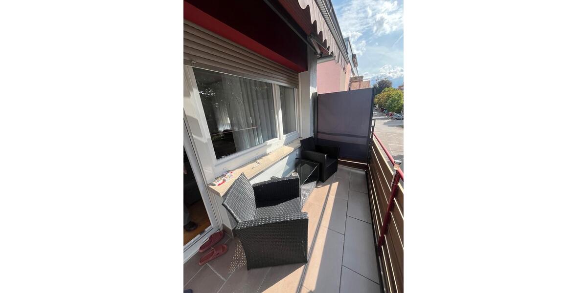 3-Zi-Wohnung mit 4. Zimmer im DG, 2 Balkone & Garage 3 zimmer