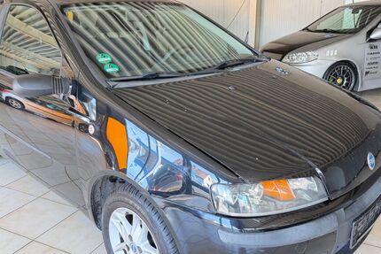 Fiat Punto 153.000 km 2.390 &euro; Ellhofen 74248