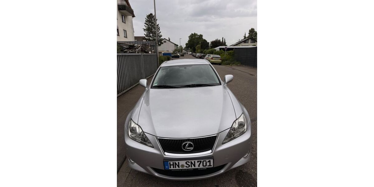 Lexus IS 200 184.000 km 7.000 &euro; Bad Rappenau 74906