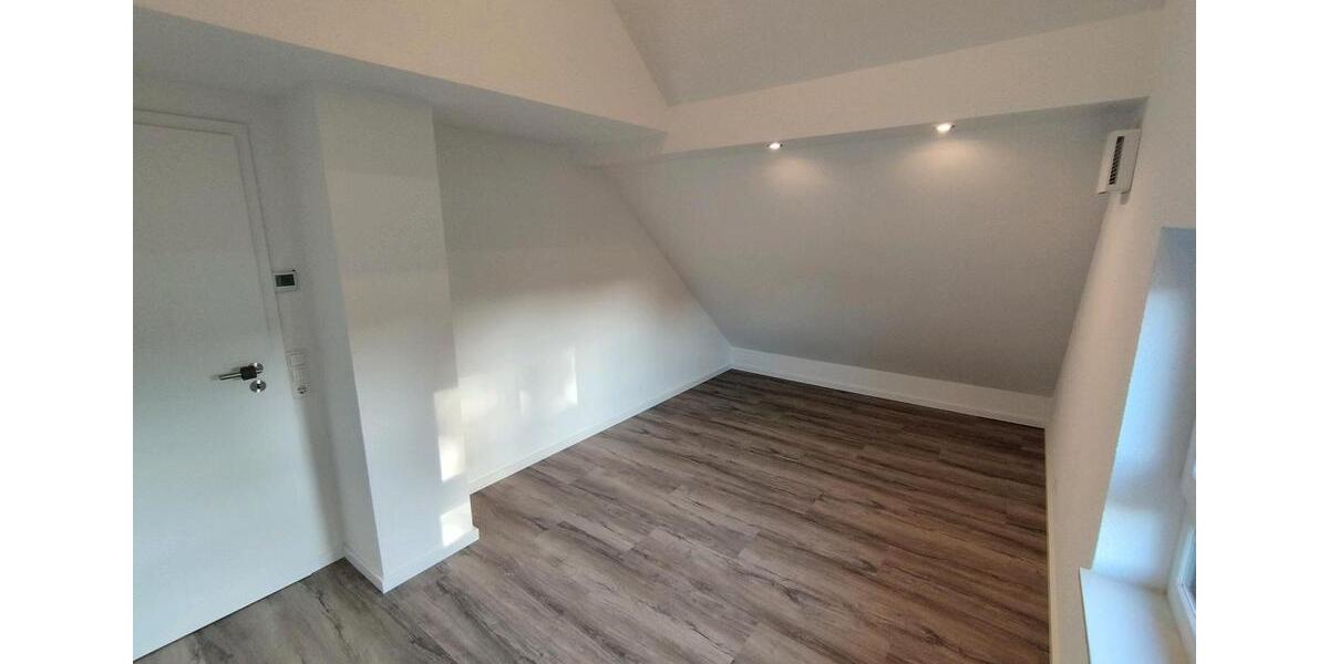 Dachgeschoßwohnung Heilbronn Horkheim - 2 Zimmer, 1.000&euro; | Angebot:22913808