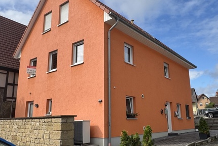 Energieeffizientes EFH mit Einliegerwohnung, Terrasse und großem Hof - Haus Sulzfeld | Angebot:24344056