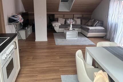 Haus Ludwigsburg Hoheneck - 2 Zimmer, 60 m&sup2;, 1.000&euro; | Angebot:25146957