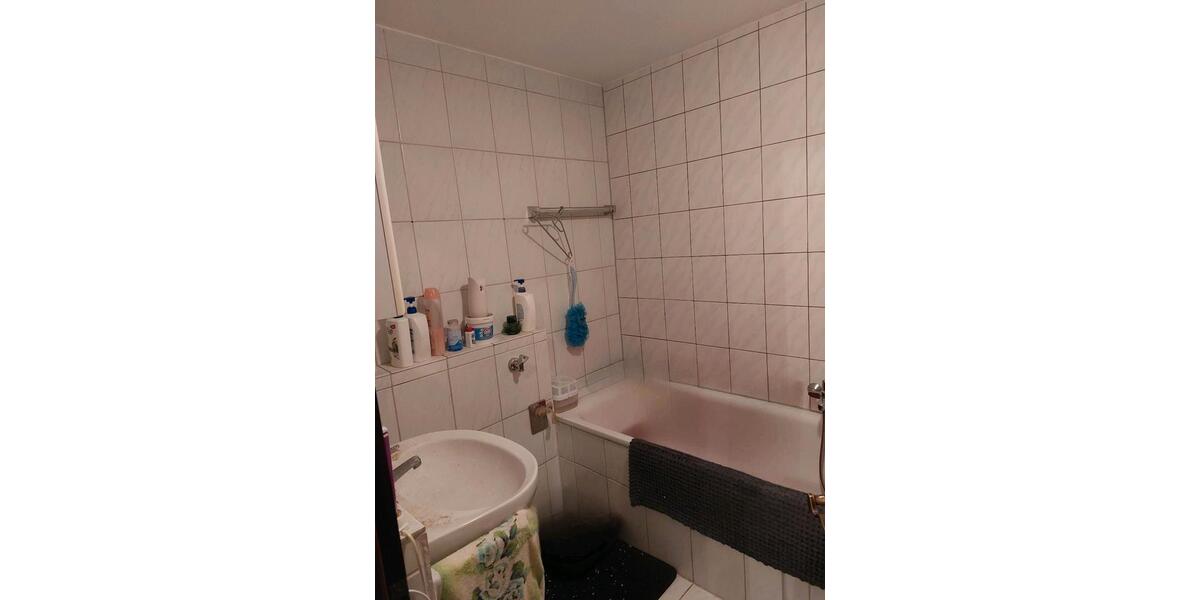 Etagenwohnung Öhringen - 2.5 Zimmer, 65 m&sup2;, 175.000&euro; | Angebot:24853878