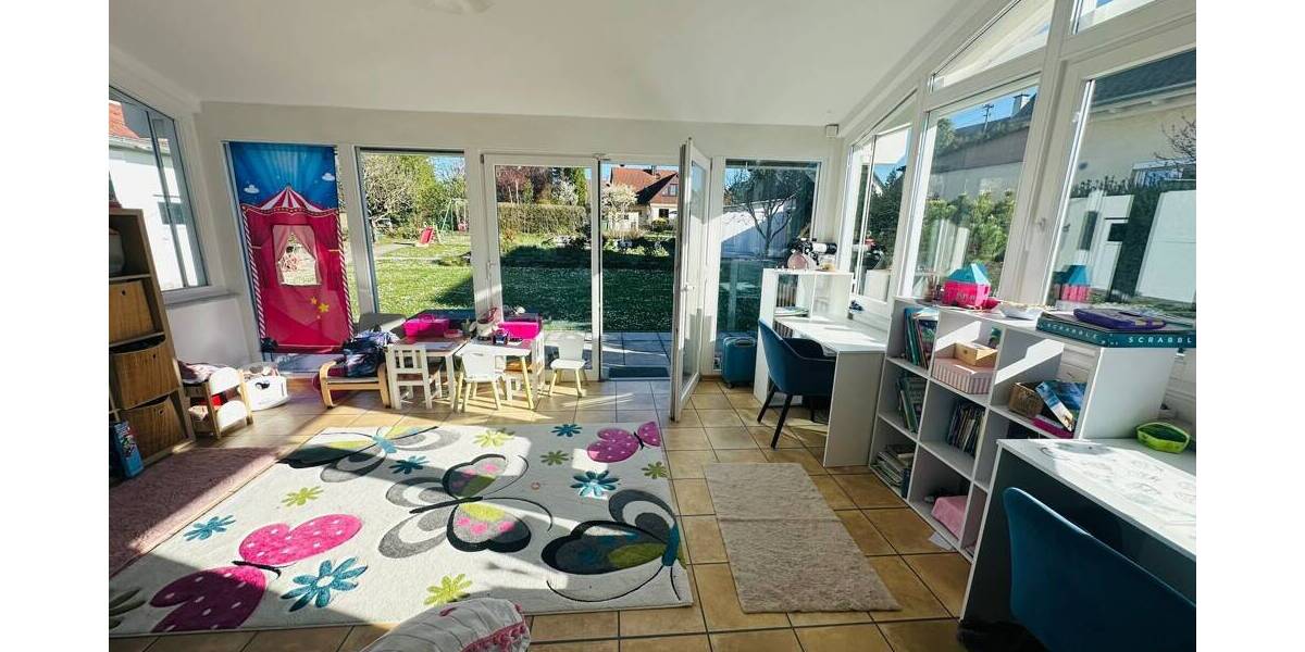 Mehrfamilienhaus, Wohnhaus Sersheim - 6 Zimmer, 160 m&sup2;, 1.850&euro; | Angebot:26260055