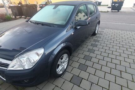 Opel Astra 135.500 km 4.250 &euro; Bad-Friedrichshall 74177