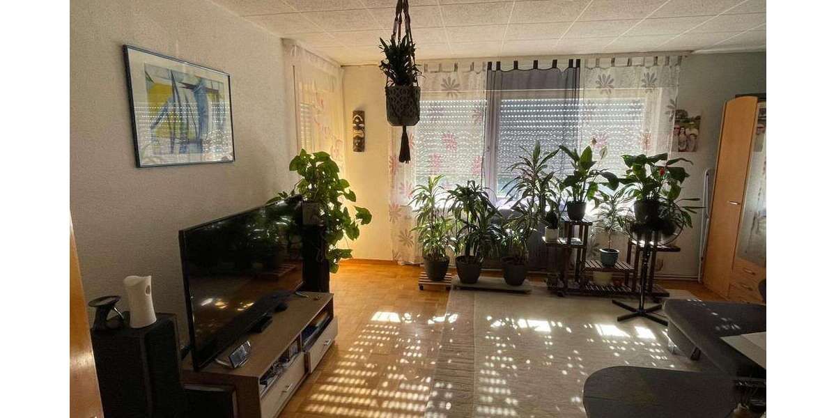 Etagenwohnung Löchgau - 3 Zimmer, 74 m&sup2;, 990&euro; | Angebot:26779117