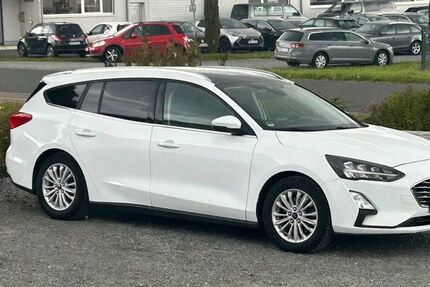 Ford Focus 124.000 km 15.250 € Gundelsheim 74831