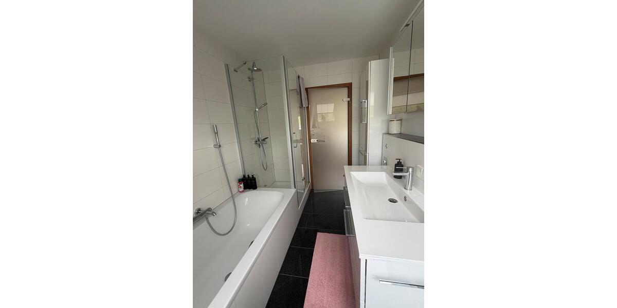 Dachgeschoßwohnung Heilbronn Kernstadt - 2.5 Zimmer, 82 m&sup2;, 1.060&euro; | Angebot:26663418