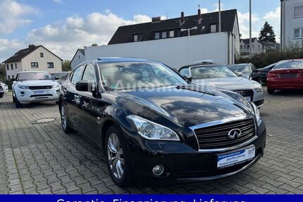 INFINITI Q70