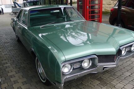 Oldsmobile Delta 88 98.000 km 13.900 &euro; Heilbronn 74076