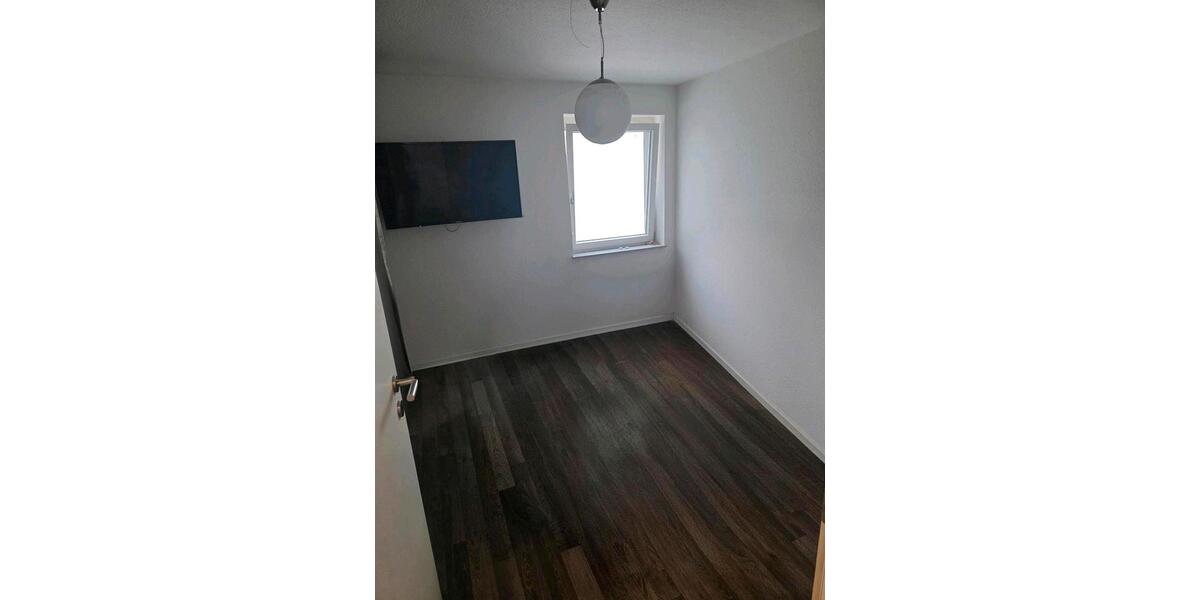 Etagenwohnung Neckarwestheim - 4 Zimmer, 97 m&sup2;, 390.000&euro; | Angebot:26535284