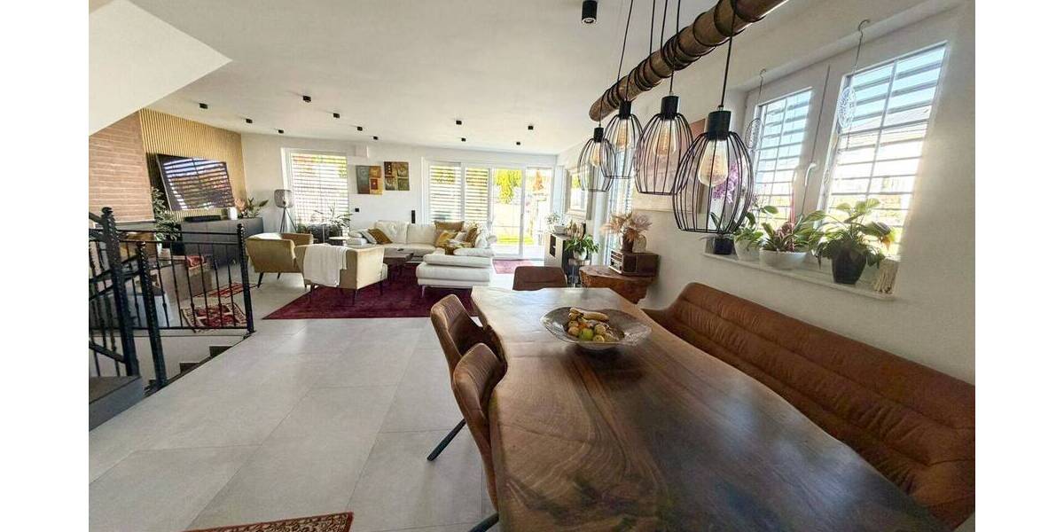 Doppelhaushälfte Weinsberg - 7 Zimmer, 156 m&sup2;, 875.000&euro; | Angebot:26093579