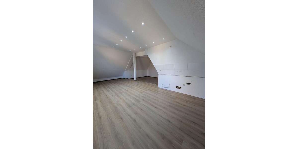 Etagenwohnung Stetten a. H. Schwaigern Stetten am Heuchelberg - 3 Zimmer, 90 m&sup2;, 550&euro; | Angebot:25541767