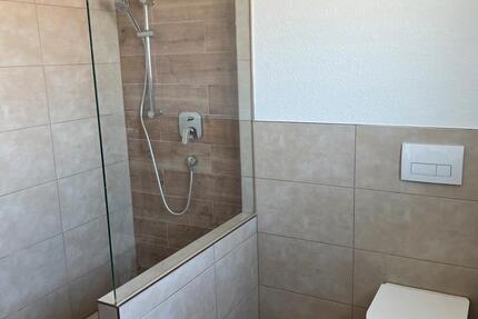 Haus Oberstenfeld - 8 Zimmer, 170 m&sup2;, 1.700&euro; | Angebot:26495713