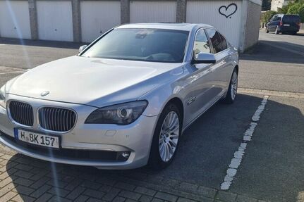 BMW 740