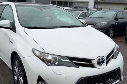 Toyota Auris 143.000 km 10.299 &euro; Gundelsheim 74831