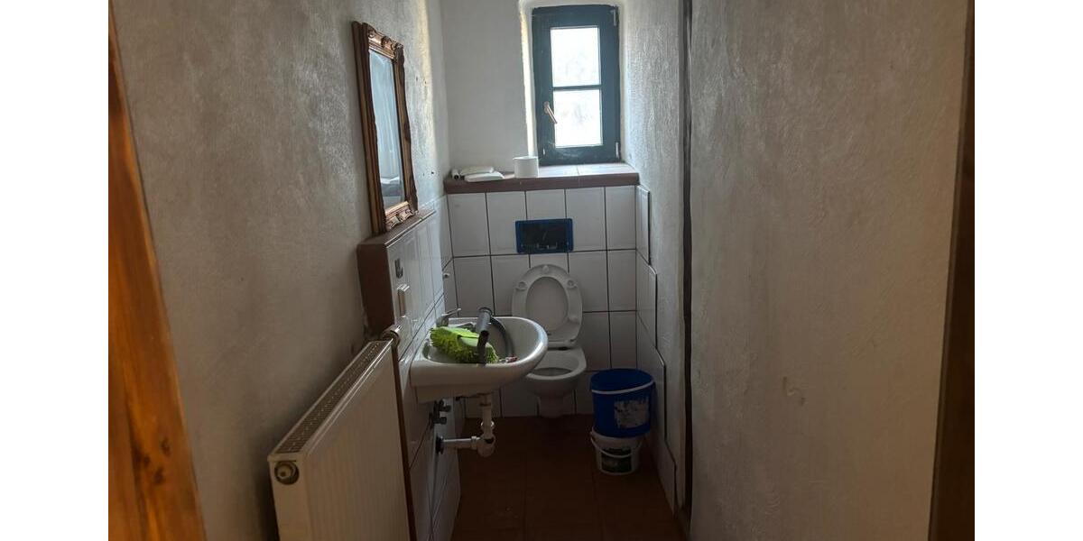Etagenwohnung Kirchardt - 5 Zimmer, 150 m&sup2;, 1.250&euro; | Angebot:27572613