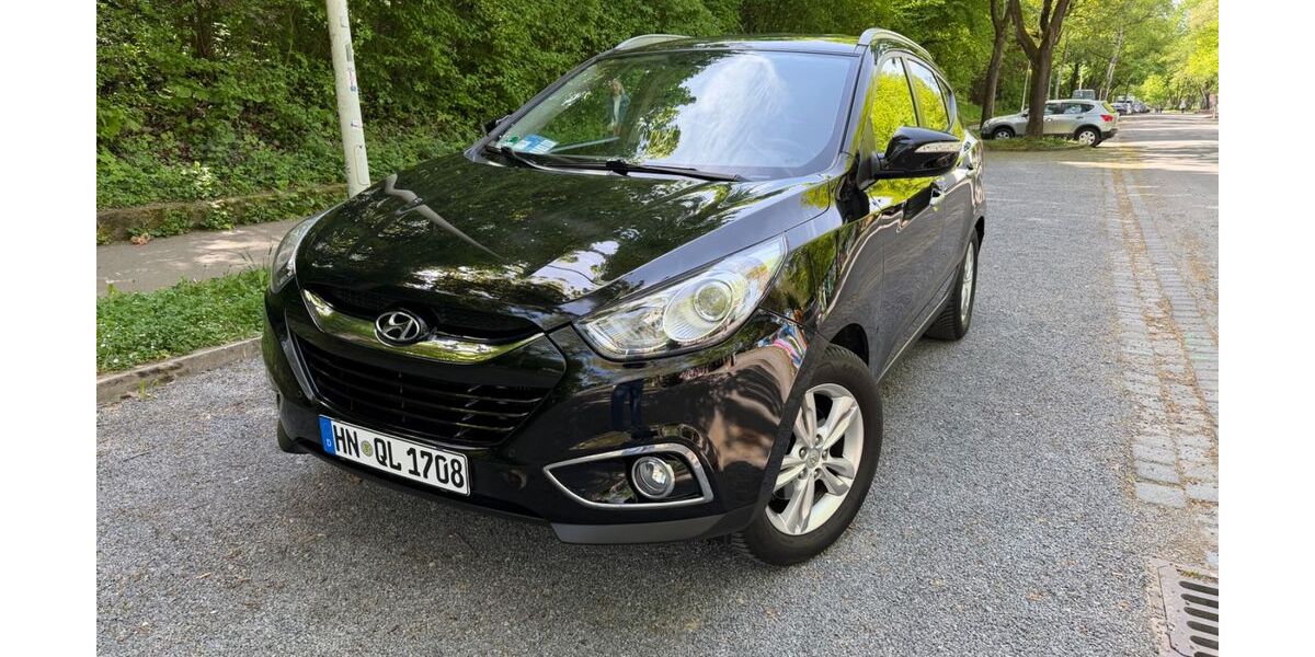 Hyundai ix35 143.000 km 8.500 &euro; Heilbronn 74074