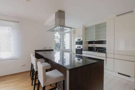 Wohnung Heilbronn Kernstadt - 4 Zimmer, 146 m&sup2;, 1.602&euro; | Angebot:26119647