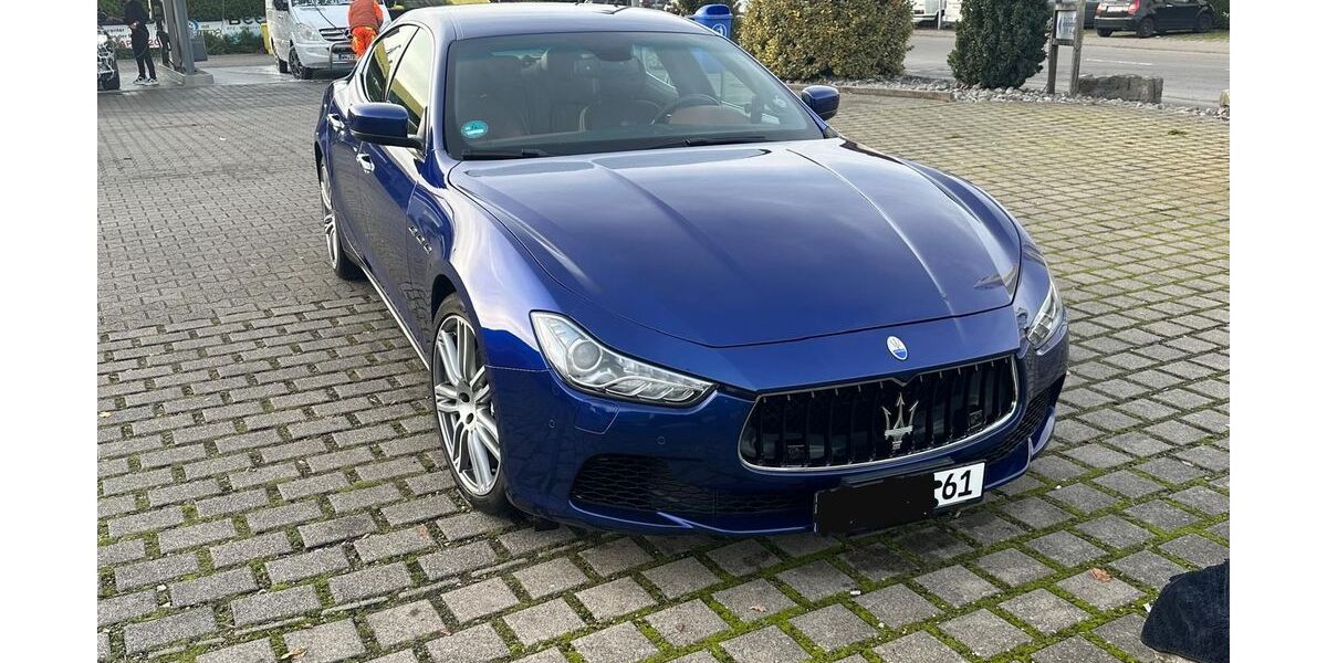 Maserati Ghibli 90.000 km 31.150 &euro; Backnang 71522
