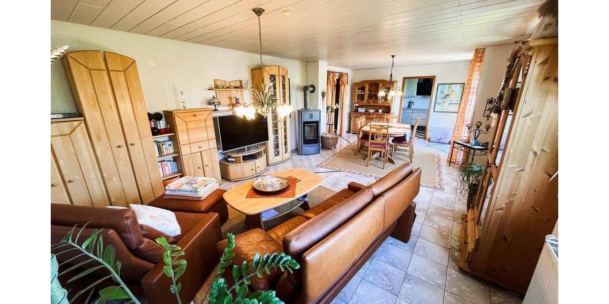 Etagenwohnung Pfedelbach-Heuberg Heuberg - 3 Zimmer, 93 m&sup2;, 290.000&euro; | Angebot:26570337