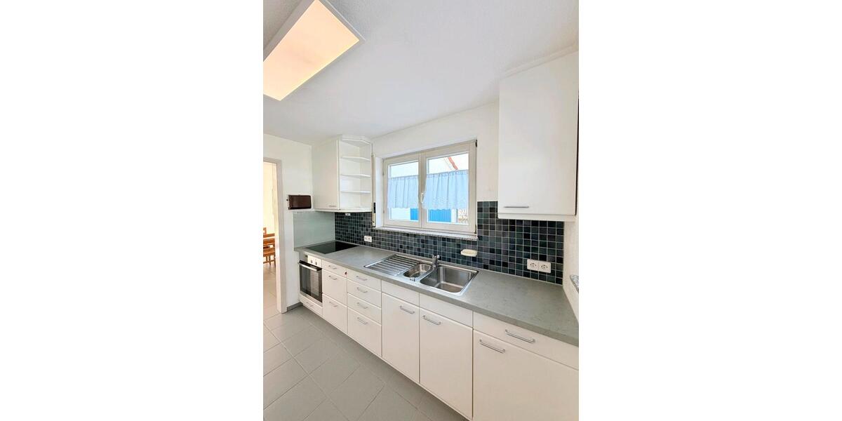 Etagenwohnung Kirchheim am Neckar - 4 Zimmer, 76 m&sup2;, 990&euro; | Angebot:26341195