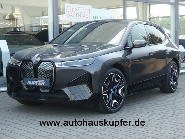 BMW iX 23.900 km 72.400 € Vaihingen / Enz 71665
