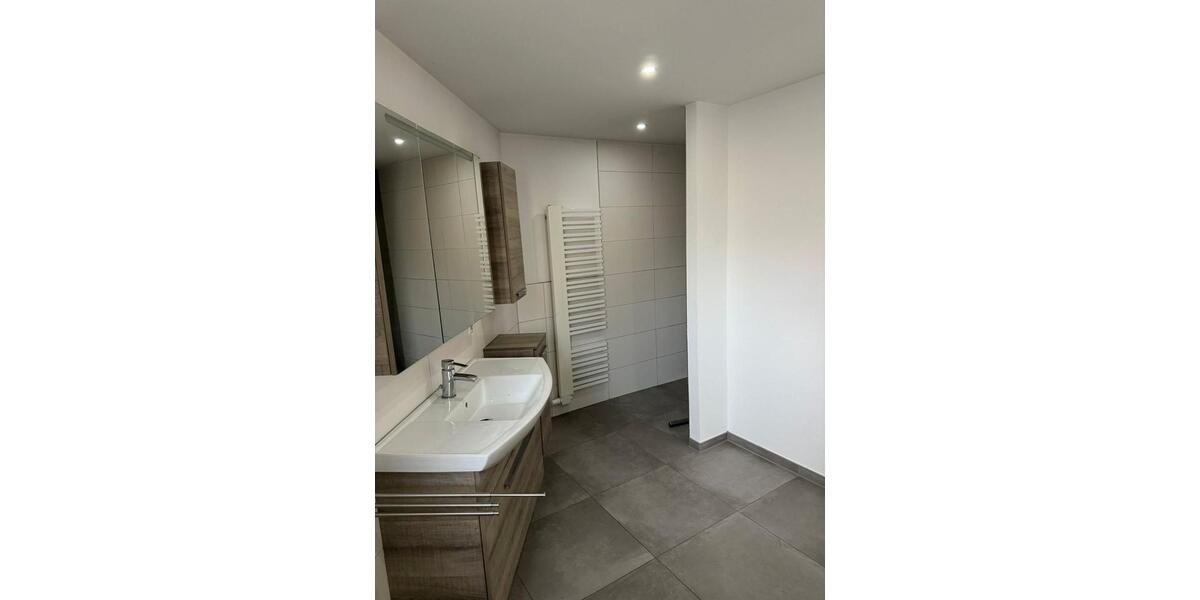 Erdgeschoßwohnung Oedheim - 1 Zimmer, 85 m&sup2;, 900&euro; | Angebot:26456395